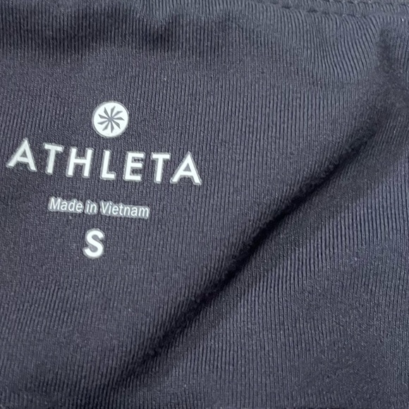 Athleta Black Mind Over Matter Capri Leggings Small - Picture 3 of 6